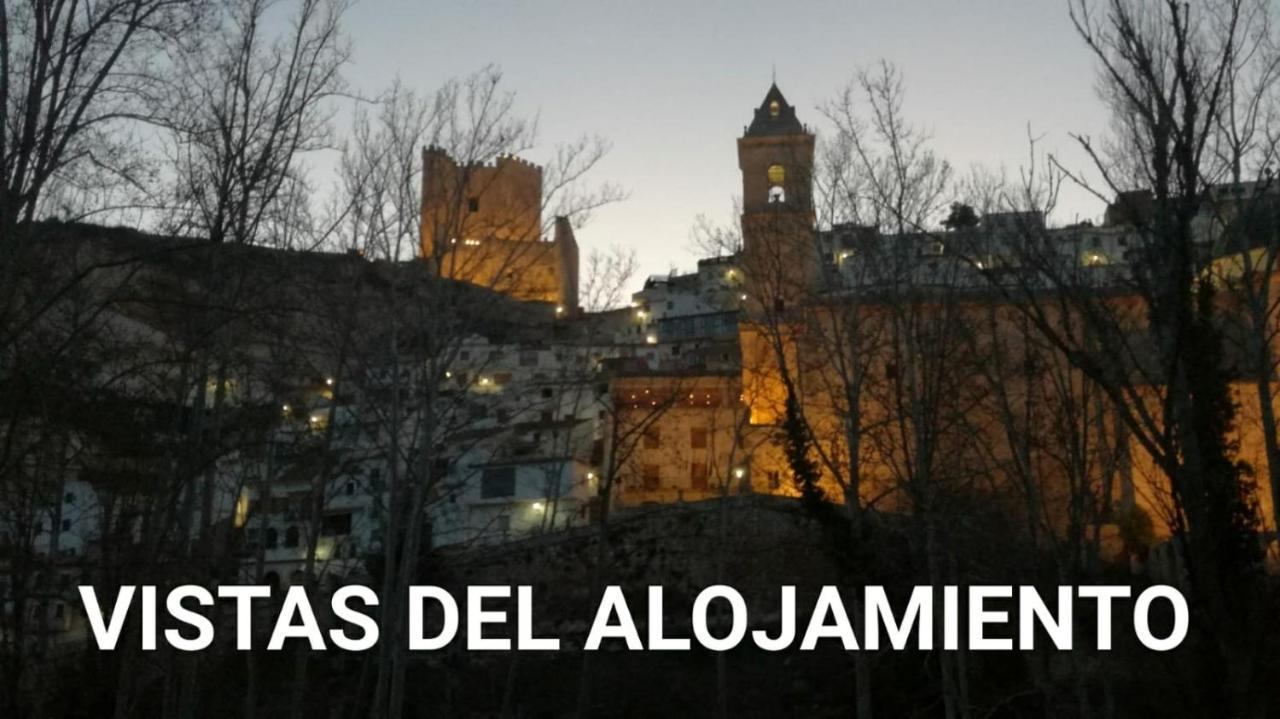 Apartamentos Los Robles Alcala del Jucar Extérieur photo