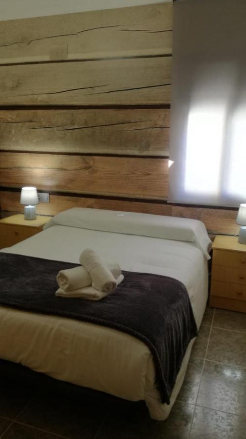 Apartamentos Los Robles Alcala del Jucar Extérieur photo