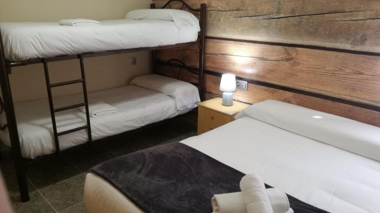 Apartamentos Los Robles Alcala del Jucar Extérieur photo
