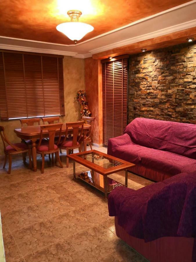 Apartamentos Los Robles Alcala del Jucar Extérieur photo